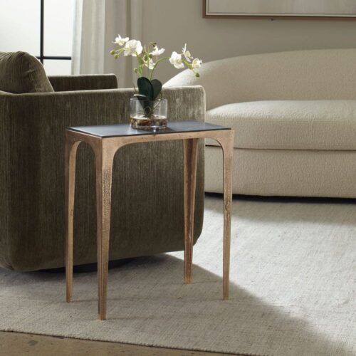 ANTIQUE BRASS ACCENT TABLE