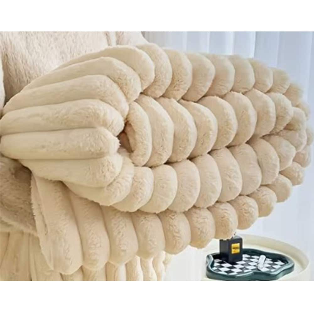 MILKY WHITE THROW